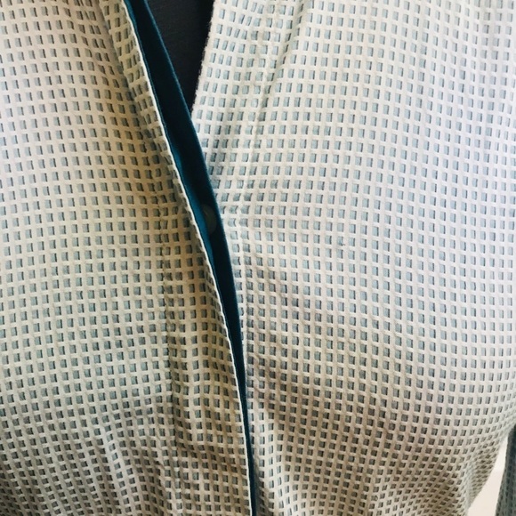 Banana Republic Blue Patterned Button Up, Size XS 🔴CLEARANCE🔴 - Picture 3 of 3